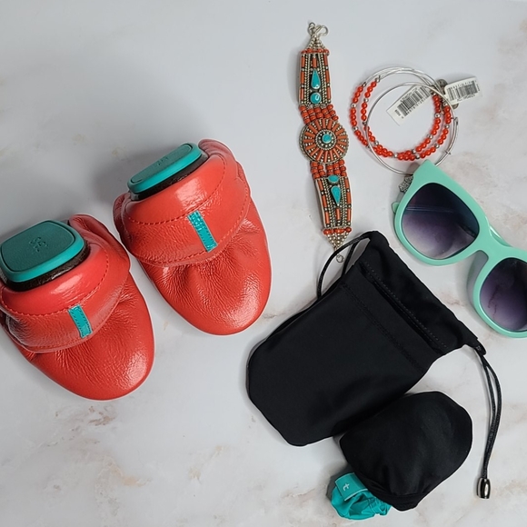 Sold Tieks limited edition poppy coral red - Picture 10 of 13